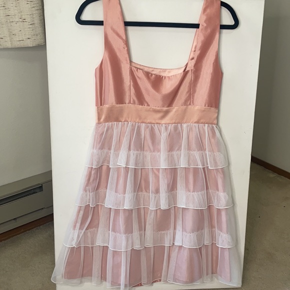 NWT Pink Betsy Johnson Dress - Picture 2 of 4
